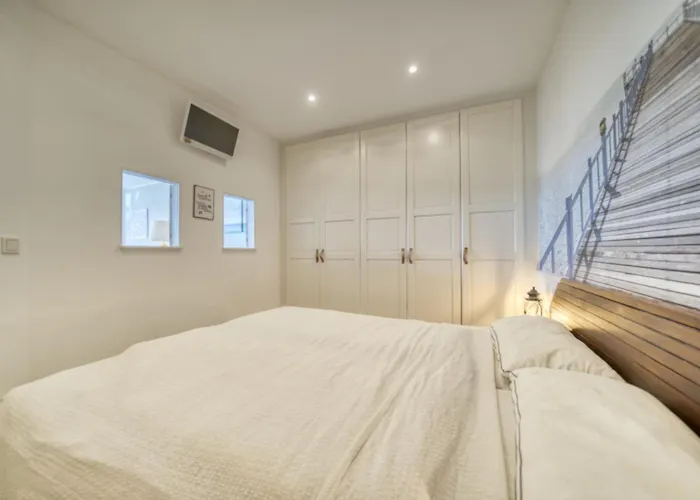 - Haus E, App 0e0706